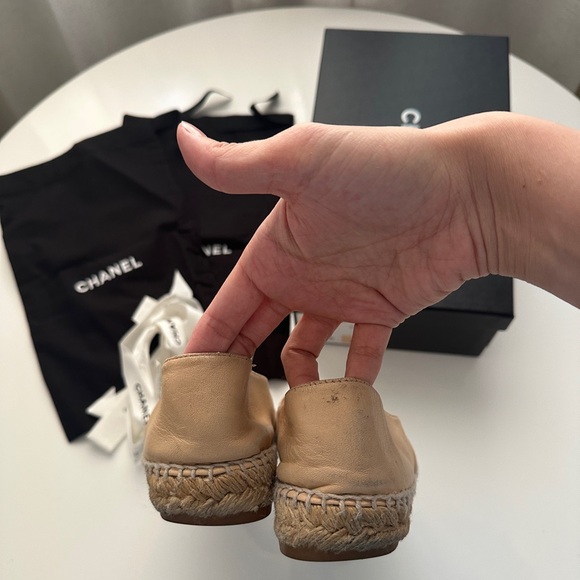 CHANEL Espadrilles Lambskin Beige & Black - Size 37 - Picture 6 of 7
